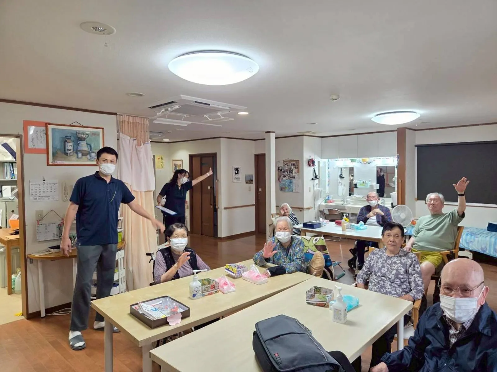 デイサービスまんなかの利用者さまと職員